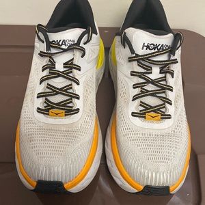 HOKA Bondi 7 Men’s Size 10 Running Shoes